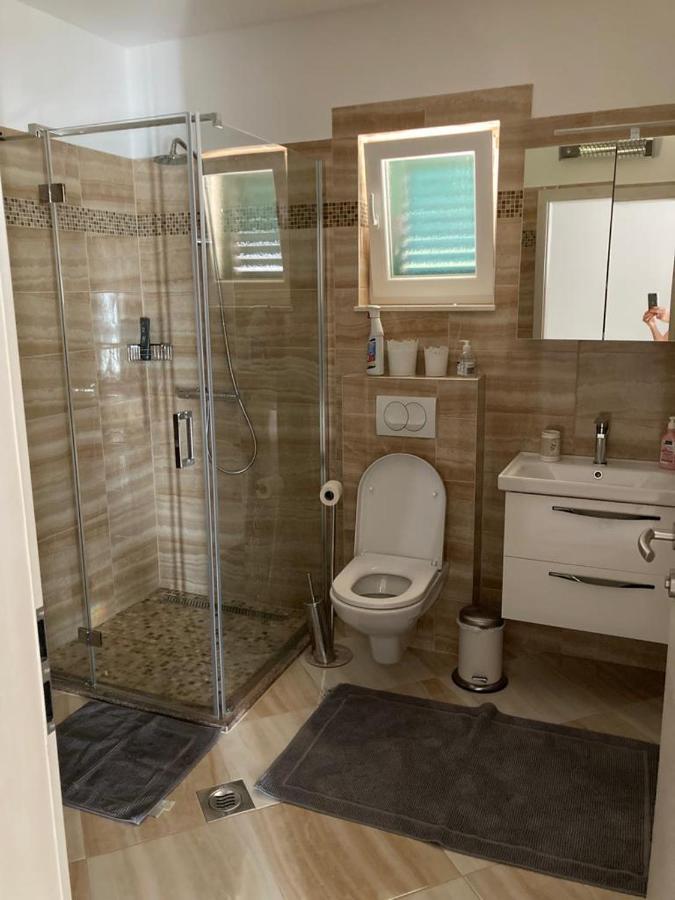 Modern Seeview Apartment Maslenica With Free Wifi, Free Parking, 300M From Beach Esterno foto